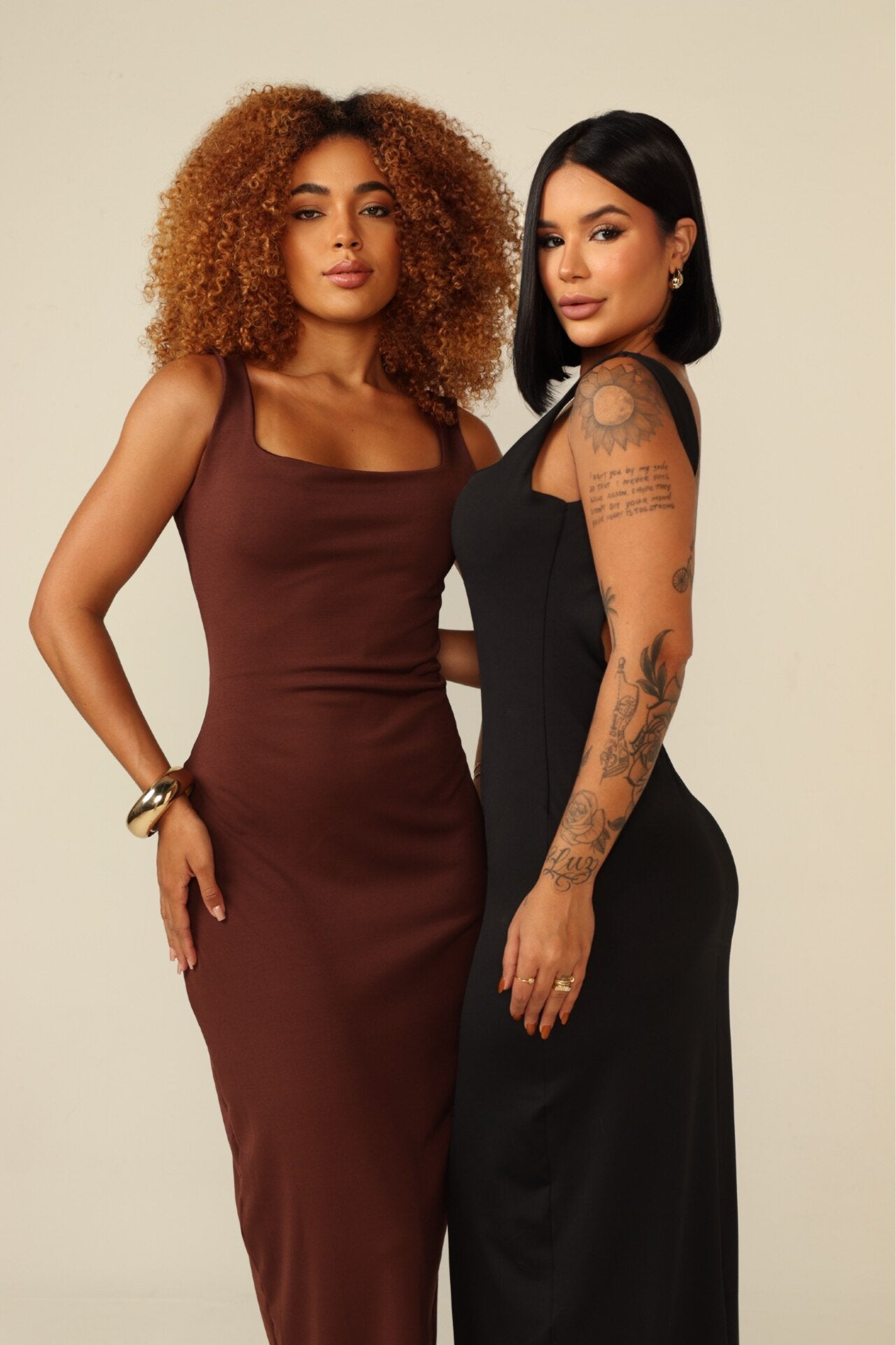 Morena Brazil - Vestido Longo com Costa Aberta Morena